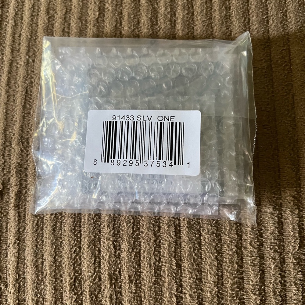 Coach Pave Signature Necklace nwt in packaging - Picture 2 of 3